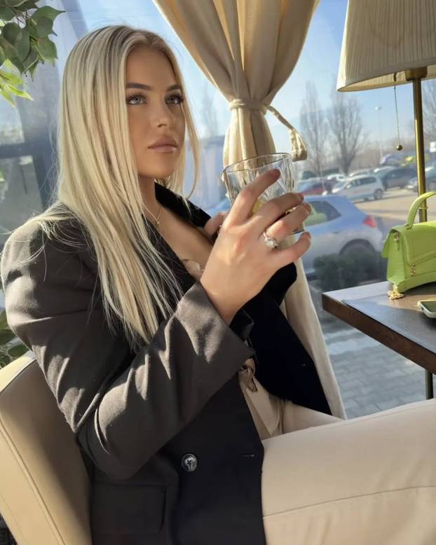 FOTO Ona je nova Miss turizma! Posvećena je fitnesu, završila je Medicinsku školu, a radi u vrtiću