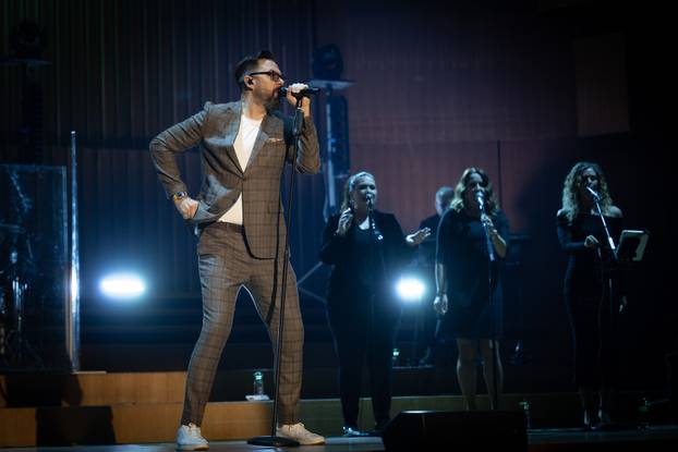 Zagreb: Petar Grašo koncertom u Lisinkom obilježio 30 godina karijere