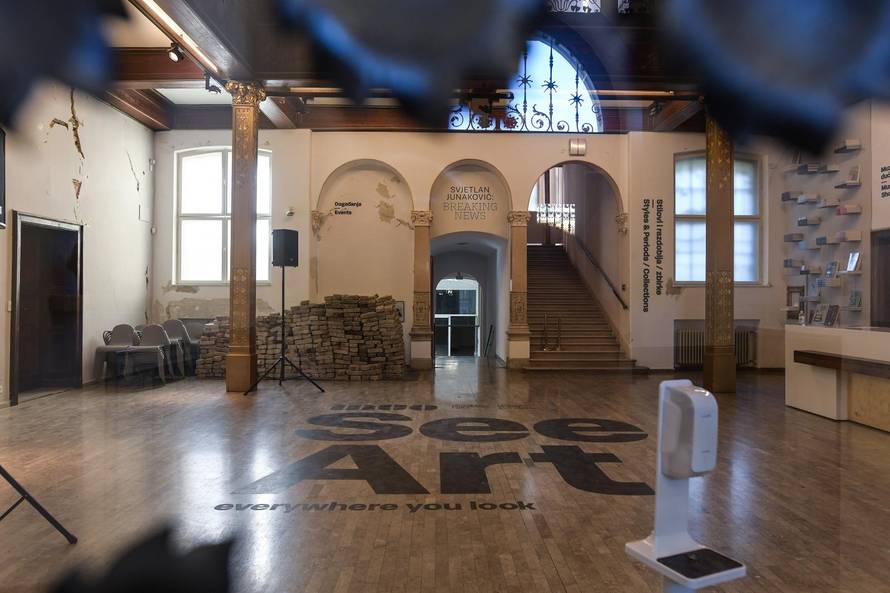 Izložba 'Od potresa do potresa' u Muzeju za umjetnost i obrt...