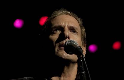 Michael Bolton hrabro se bori protiv tumora na mozgu, najnoviji nalazi daju nadu