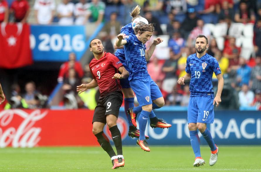 Desetka odigrala za desetku: Modrićeva golčina za pobjedu