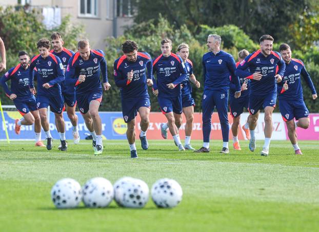 Zagreb: Hrvatska nogometna reprezentacija na treningu u Maksimiru