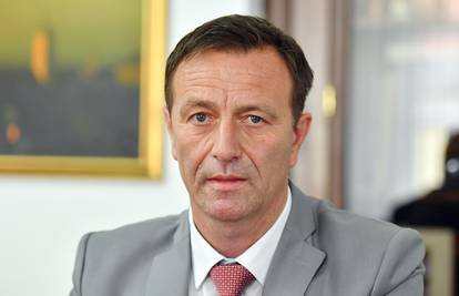 Varaždinski gradonačelnik osudio  čin nasilnog uklanjanja zastave srpske manjine