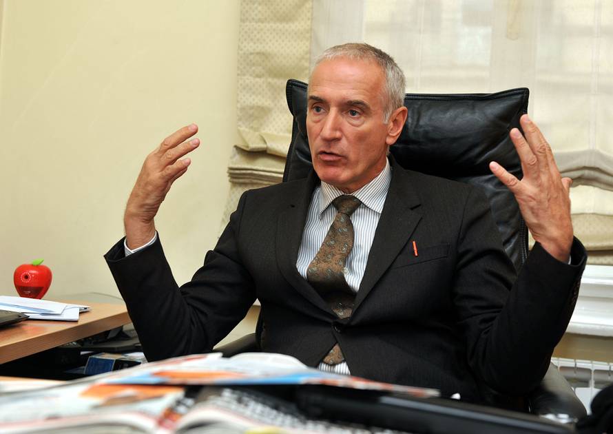 Kajao se što je glasao za HDZ, a prihvaća fotelju u New Yorku