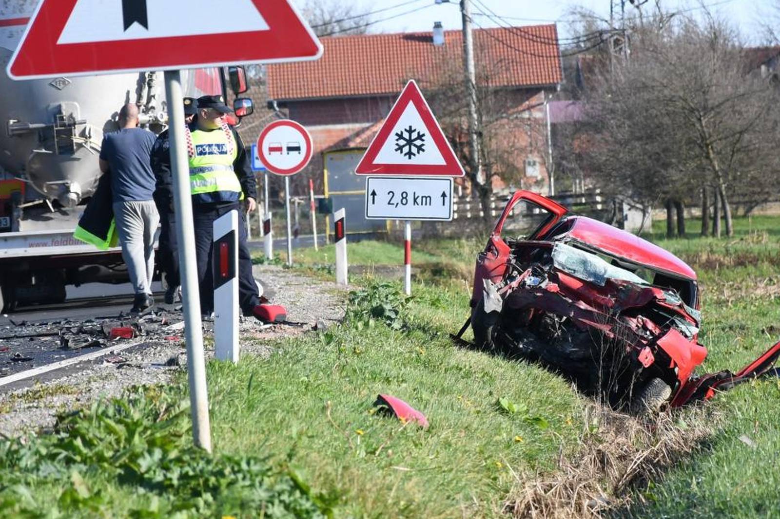 Dapčevački Brđani: U sudaru automobila i kamiona poginula ženska osoba