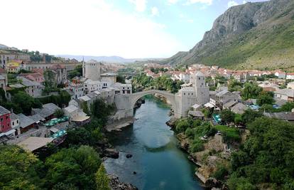 Mostar: Zaraženo 113 ljudi, u bolnici su preminule dvije žene