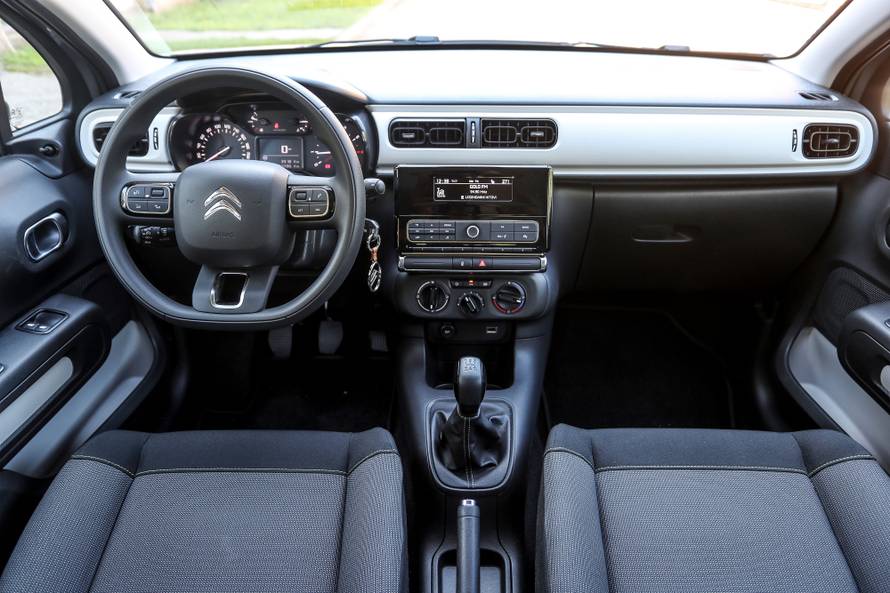 Najjeftiniji Citroën C3 može i bez šminke, sve potrebno je tu