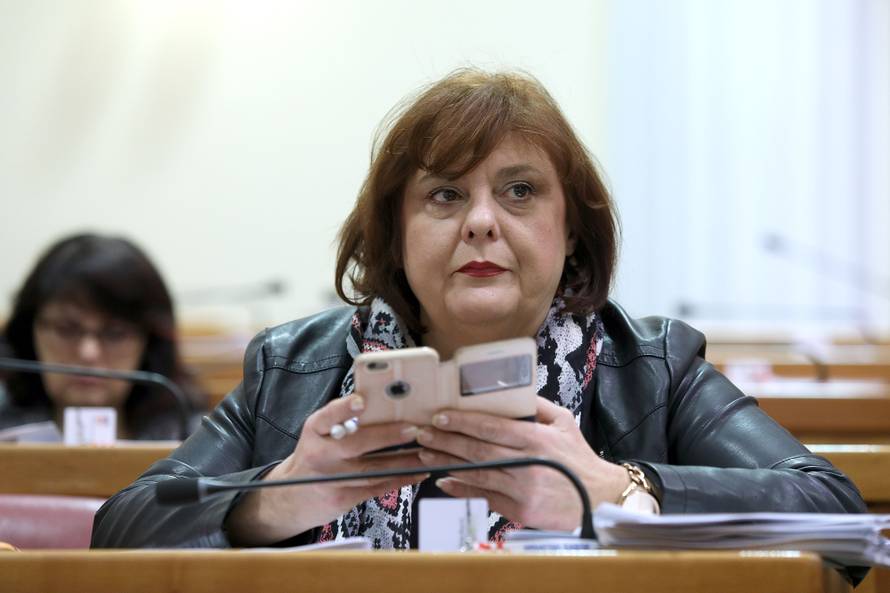 Maras: Barišić  ne zaslužuje biti uzor mladim ljudima u zemlji...