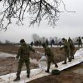 MORH: 300 vojnika angažirano je za obranu od poplava u Sisačko-moslavačkoj županiji...