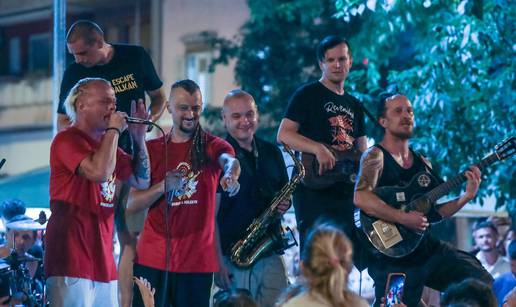 Dubioza Kolektiv na Portarati napravila koncert iznenađenja