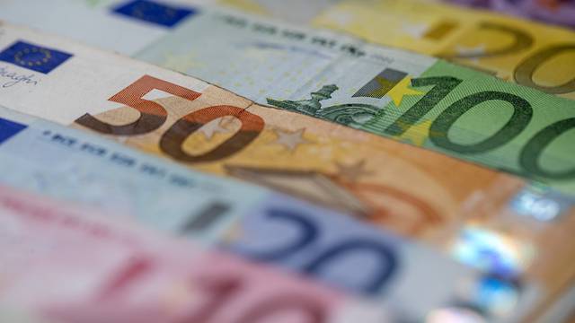 Hrvatska od 1. siječnja 2023. uvodi euro