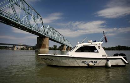 Rekao da ide preplivati Dunav i nestao: Traže ga HGSS i policija