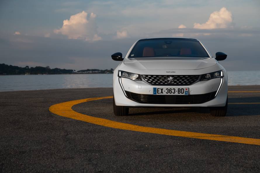 Nekad poslovnjak, a danas je Peugeot 508 atraktivan kupe