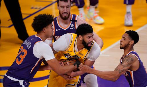 Lakersi dobili Sunse bez Šarića, Jokićev Denver slomio Portland