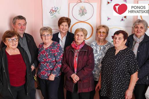 FOTO Trovali su ih godinama, a onda su &zcaron;ene iz Poznanovca preuzele stvar u svoje ruke