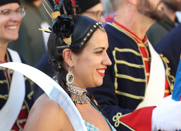 Šibenik: Nakon mimohoda otvoren je 16. Sajam u srednjovjekovnom Šibeniku