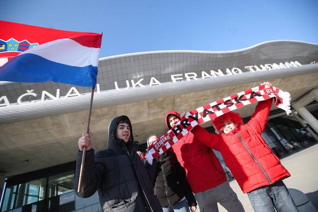 Zagreb: Svečani doček rukometaša u zračnoj luci nakon osvojenog srebra na Svjetskom prvenstvu