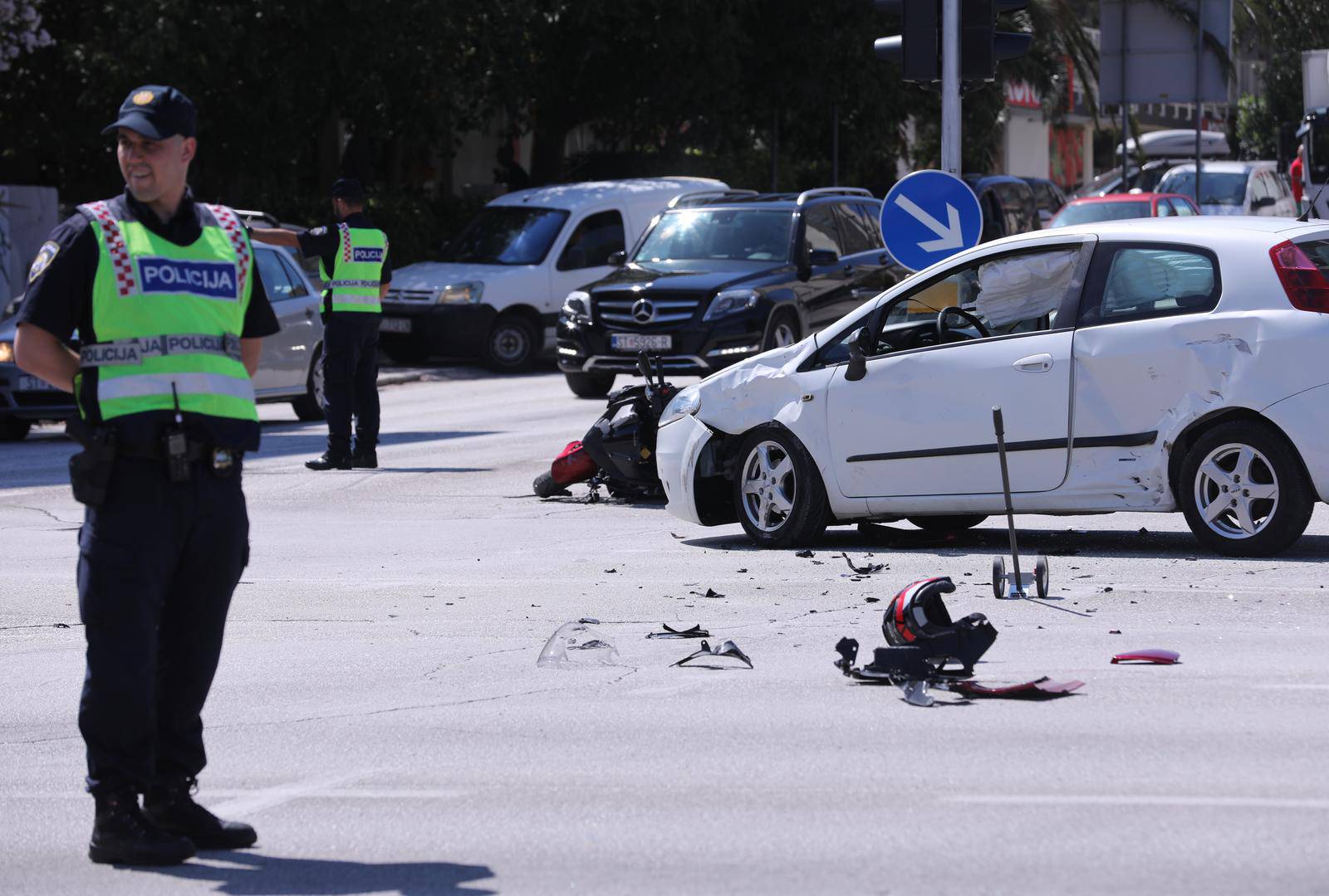 Split: Policijski očevid nakon sudara automobila i motocikla