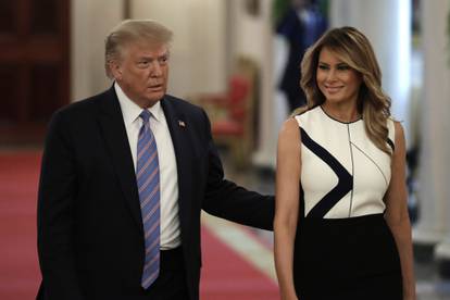 FOTO Melania Trump ima ukus za modu: Pogledajte u kakvim je sve kombinacijama zablistala