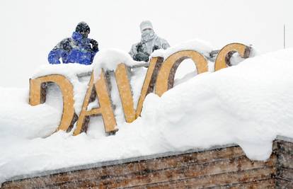 Svjetsku elitu u Švicarskoj  je dočekalo metar i pol snijega