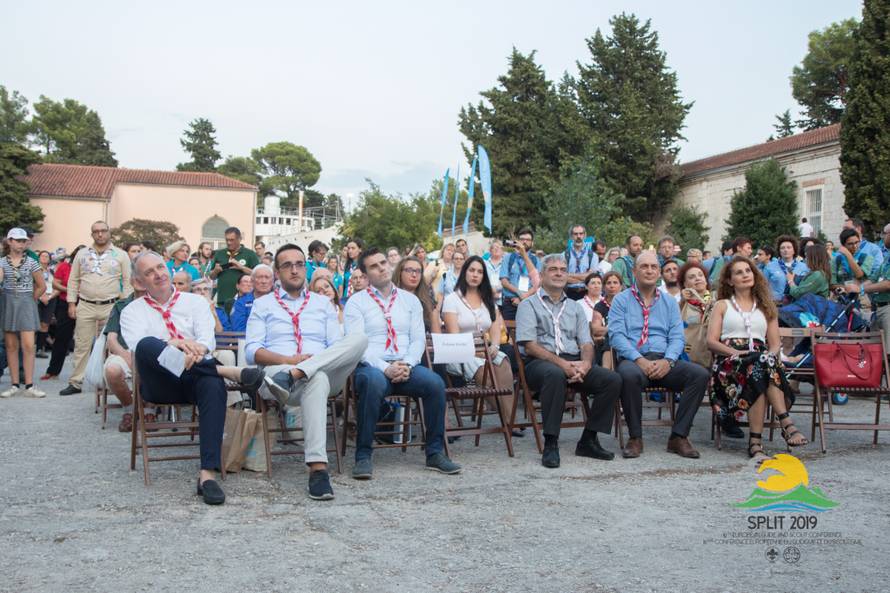 U Splitu otvorena skautska konferencija s 500 izviđača