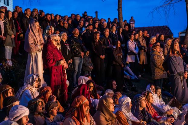 Imotski: Uprizorenje 24. Žive slike Muke Isusove