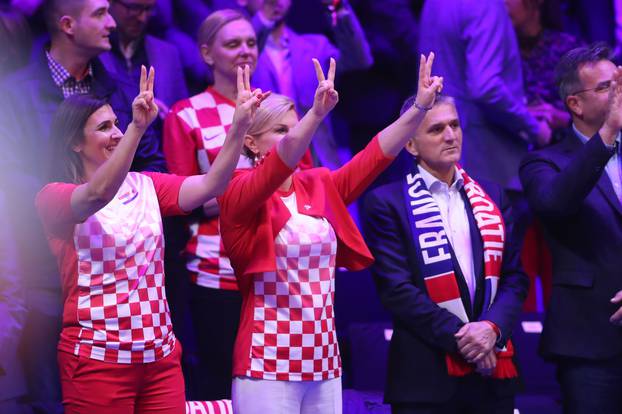 Lille: Predsjednica Kolinda Grabar-KitaroviÄ bodri hrvatsku Davis Cup reprezentaciju