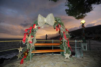 Evo kako izgledaju Adventi diljem zemlje: Sve je spremno u Opatiji, Splitu, Križevcima...