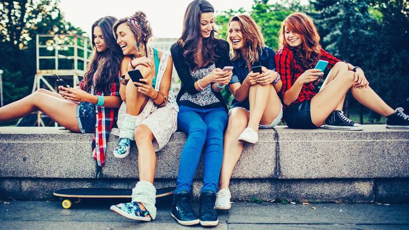 Treba li mlađima od 16 zabraniti društvene mreže u Hrvatskoj?