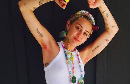 Miley Cyrus: 'Pjesma 'I Kissed a Girl' posvećena je meni...'