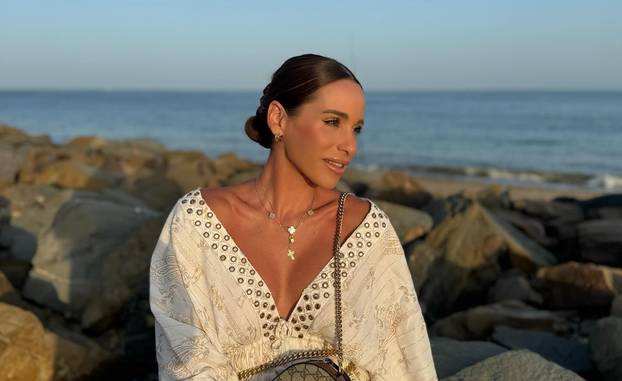 FOTO Rakitićeva Raquel zasjala u badiću Louis Vuittona od 850 eura: 'Ma izgledaš kao sirena'