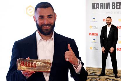 Benzema zbunio navijače Reala: Zašto bih govorio o budućnosti kad sam tu? Neka internet priča