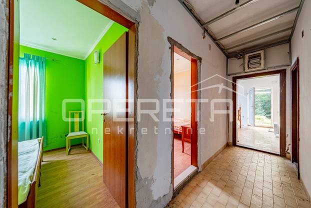 FOTO Na Mljetu se prodaje kuća uz more koja treba renovaciju: Cijena će vas šokirati!