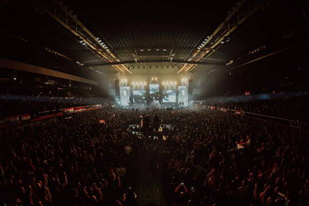 FOTO Pogledajte kako je bilo drugu večer zaredom na koncertu Thompsona u Splitu
