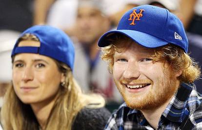 Ed Sheeran i supruga dobit će dijete: 'Presretni su i uzbuđeni'
