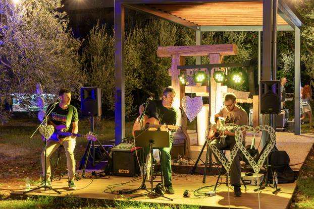 Fažana: Održana manifestacija "Rapsodija u plavom"