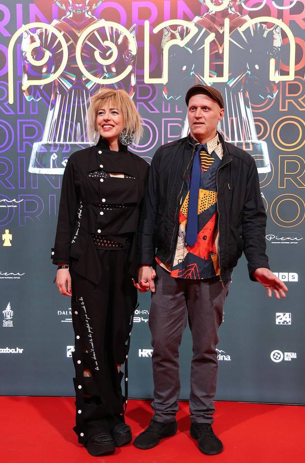 Split: Dolazak uzvanika na svečanu dodjelu 33. glazbene nagrade Porin