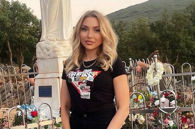 FOTO Doktorica Petra zvijezda je reality showova. Evo kako je izgledala prije desetak godina