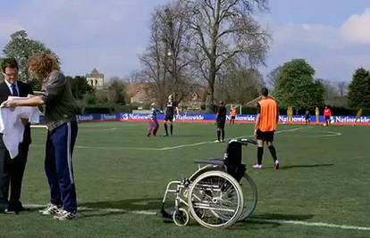 Ustao iz kolica, zabio gol, a onda odbio Capellov dres