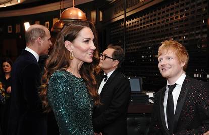 Kate i William ostavili djecu i otišli feštati, a Ed Sheeran nije skidao pogled s vojvotkinje