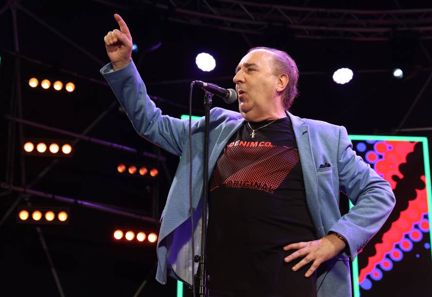 Vodice: Prve ve?eri 17. CMC festivala koncert je održao Mladen Grdovi?