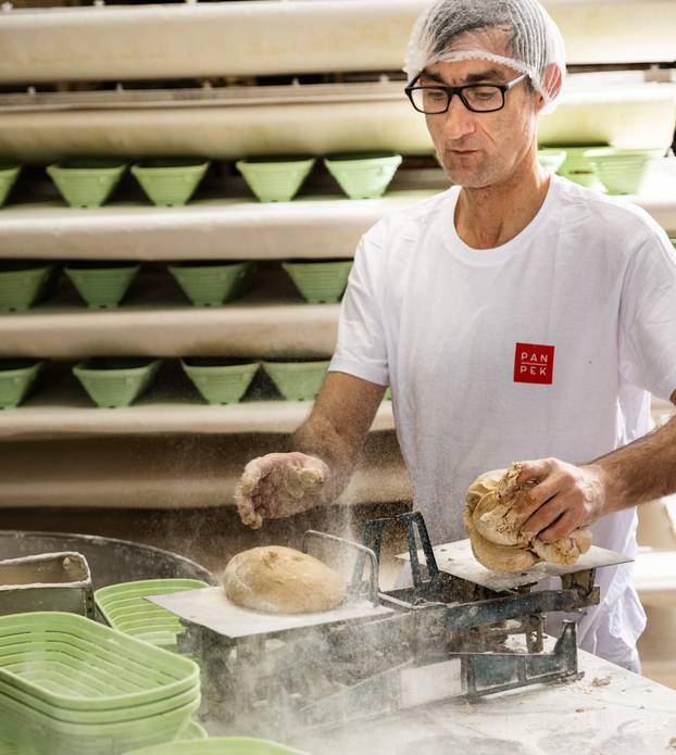 Nihad Okanovi&cacute;, pekar specijalist u Pan-peku