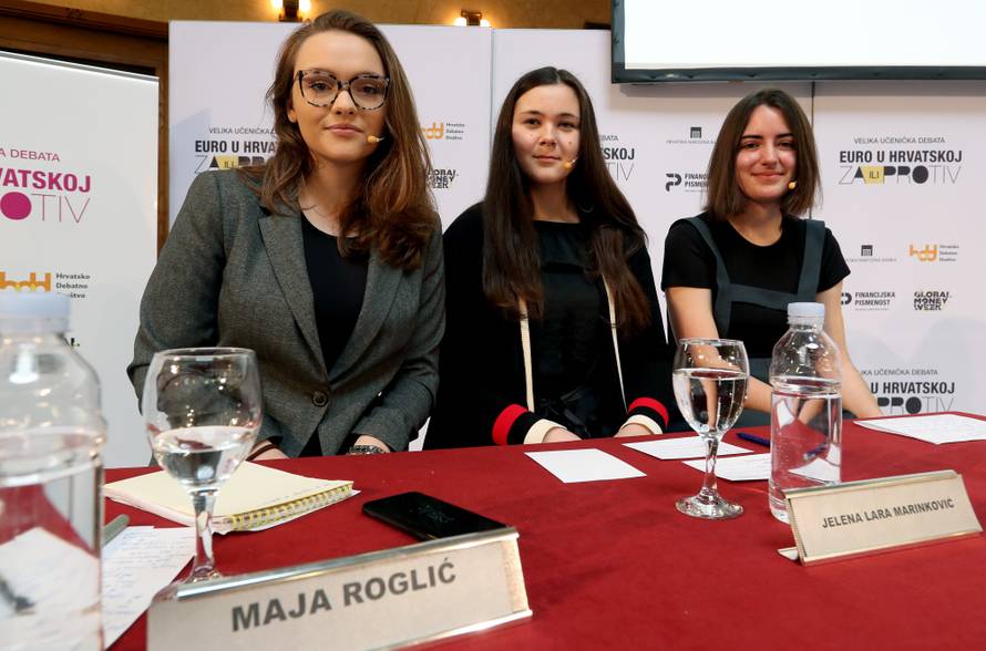 Debata u HNB-u: Srednjoškolci raspravljali o uvođenju Eura
