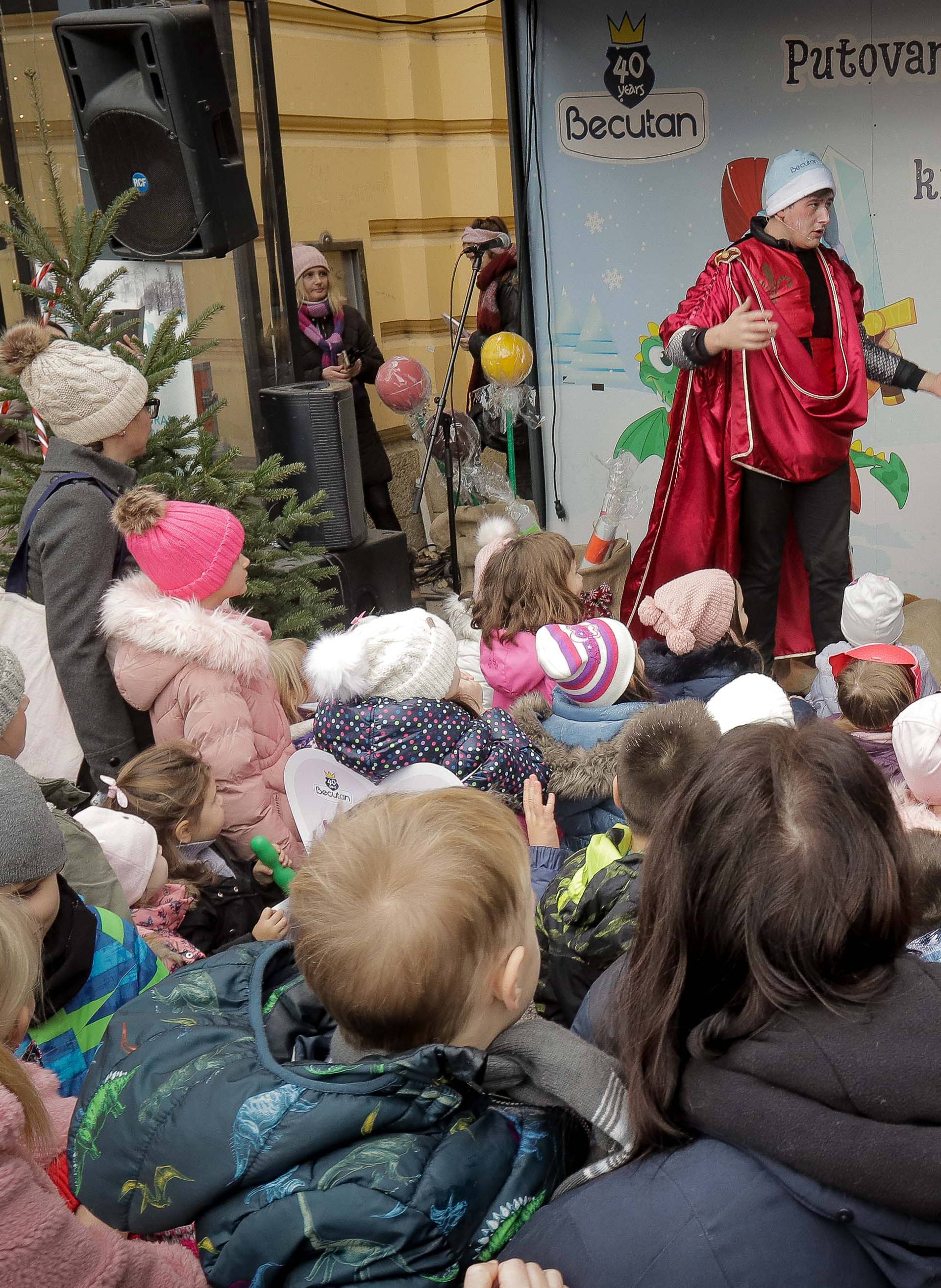 Becutanovi 'vitezovi' i 'princeze' ispunili Ledeni park