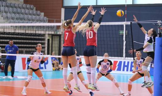 Hrvatske odbojkašice 'glatko' pobijedile Kosovo i osigurale EP
