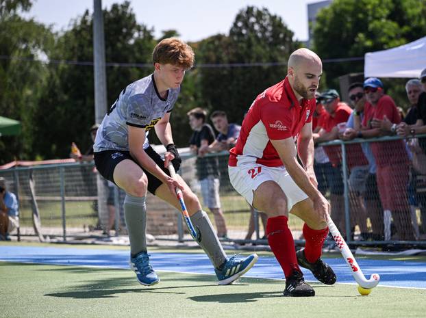 Zagreb: Hokej na travi, HAHK Mladost protiv HK Concordia 1906