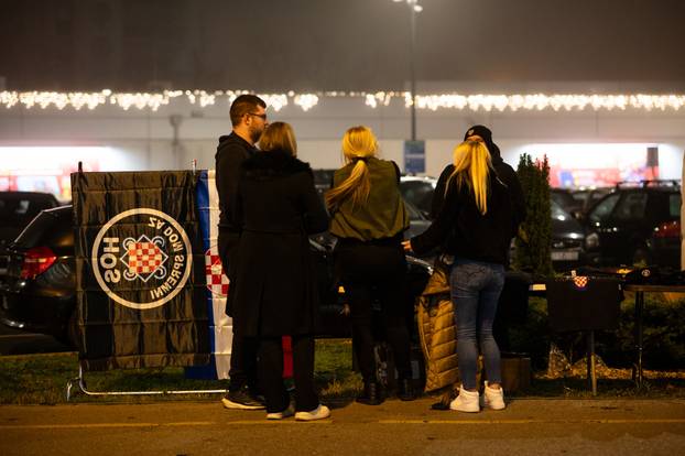 Zagreb: Gužva oko Arena zbog Thompsonovog koncerta