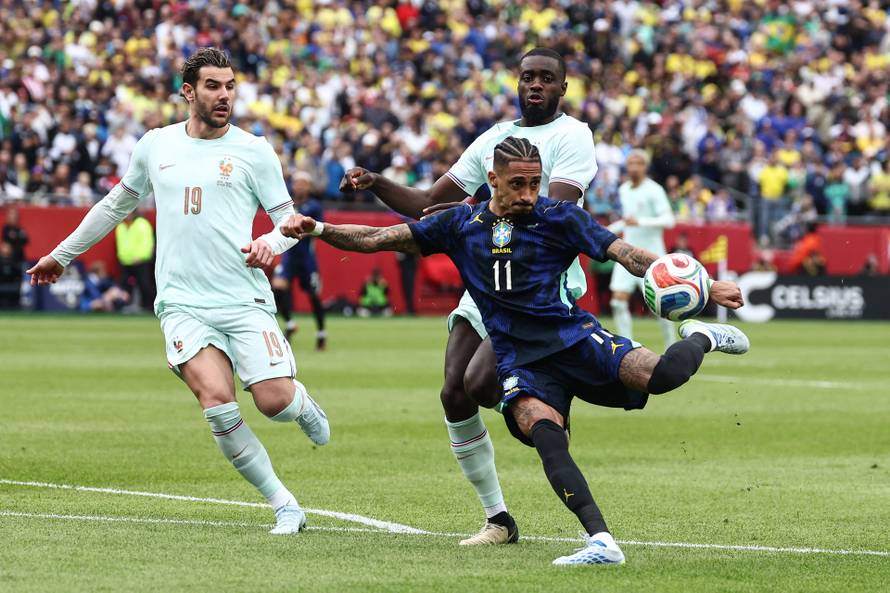 Soccer: International Mens Friendly-Brazil at France