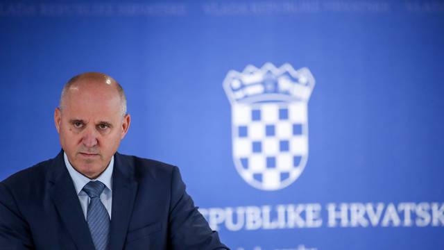 Zagreb:  Branko Bačić dao izjavu za medije nakon sjednice Vlade