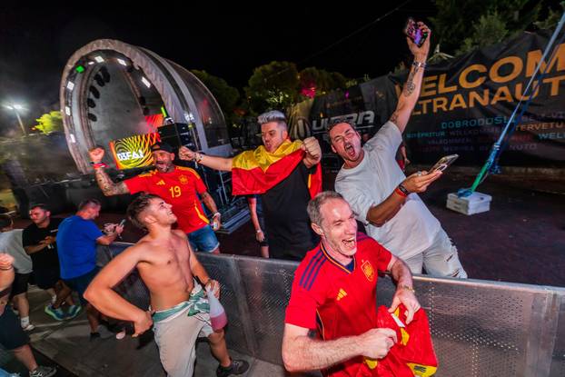 Split: Druga večer Ultra Europe Festivala, slavlje španjolskih navijača nakon pobjede na Euru